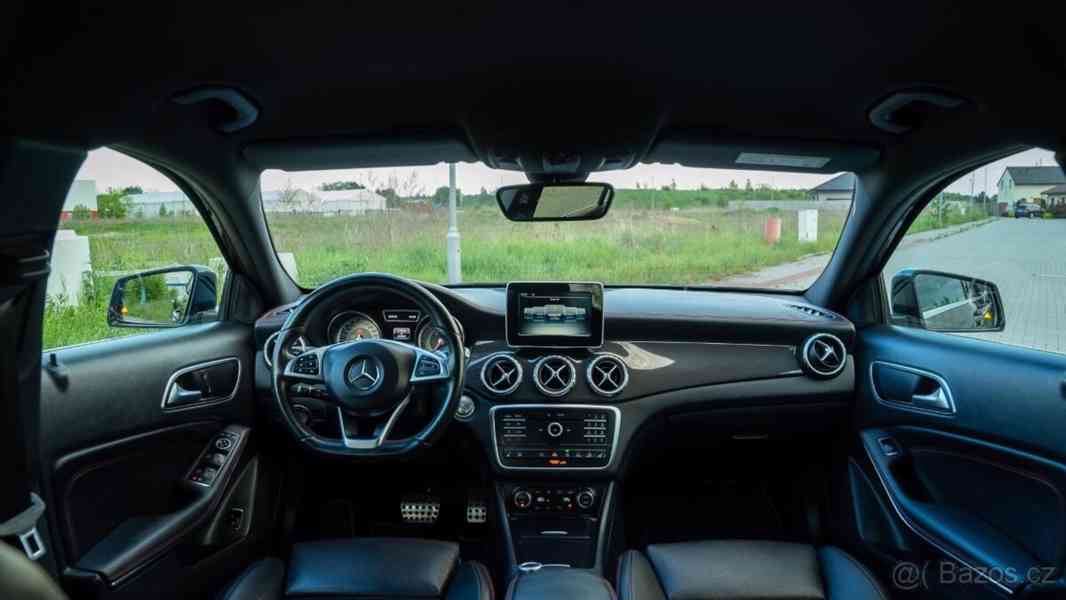 Mercedes-Benz GLA 220d 4Matic - foto 4