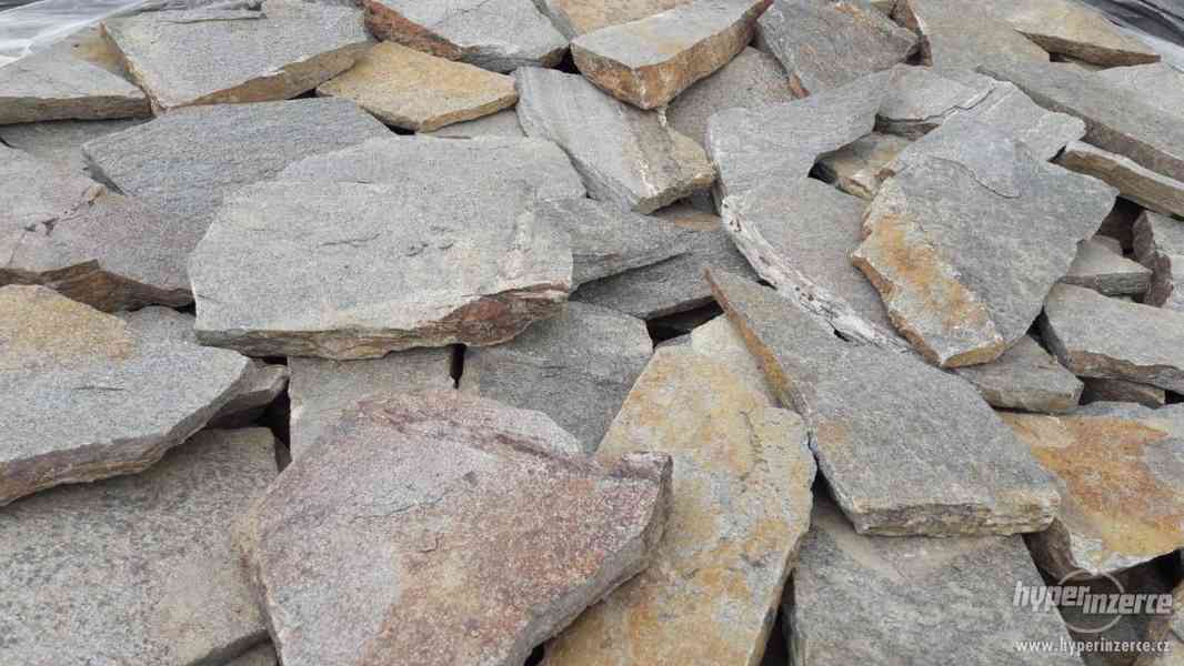 Obkladový kámen, kamenná dlažba, přírodní kámen, fasáda - foto 21
