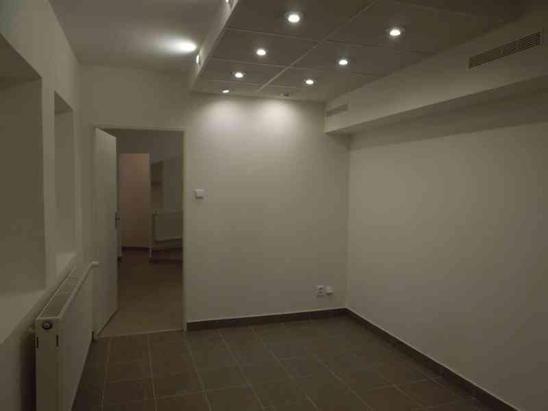 Pronájem obchodního prostoru 71 m², Pardubice - foto 2