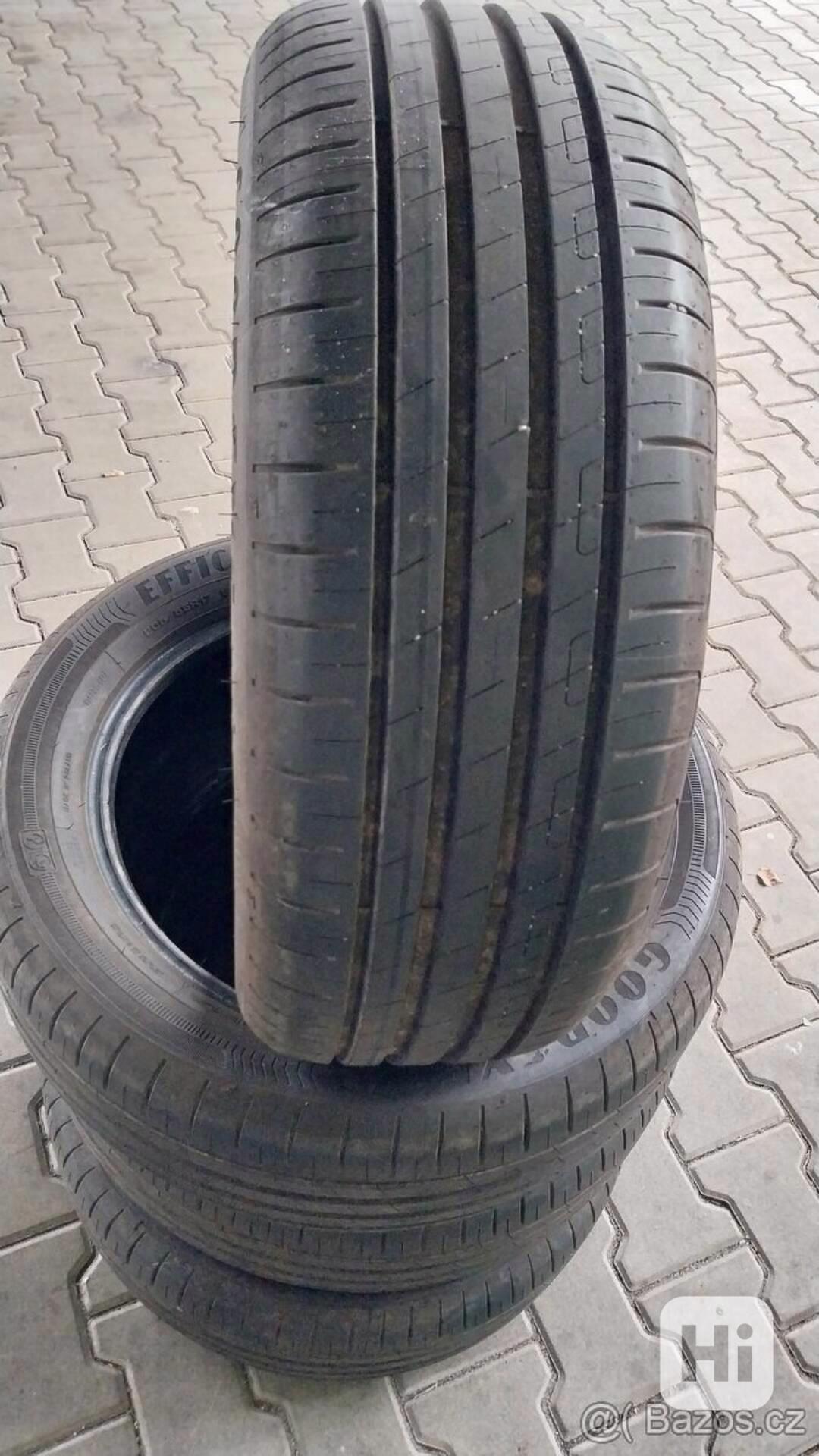 Prodám 4 x letní pneu Goodyear 205/55/17 - foto 1