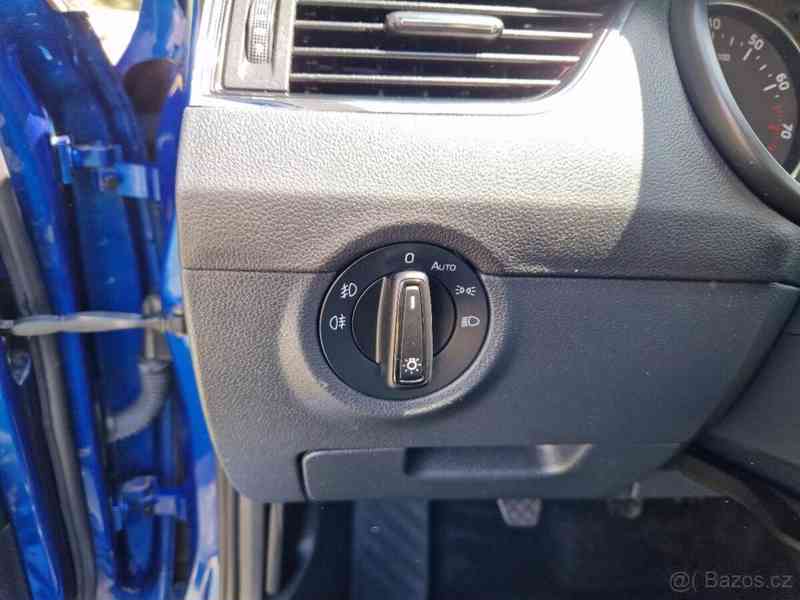 Škoda Octavia 1,4 TSI 110 KW JOY, navigace - foto 12