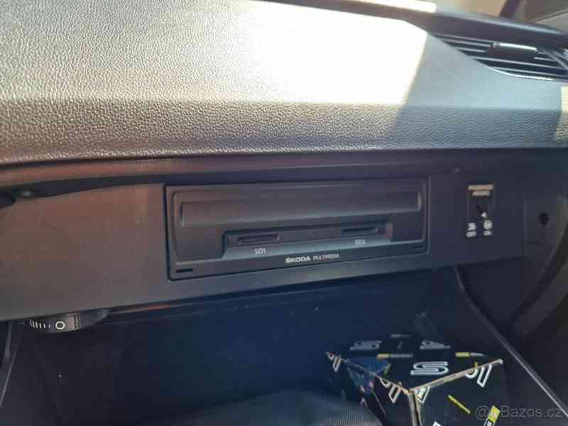 Škoda Octavia 1,4 TSI 110 KW JOY, navigace - foto 17