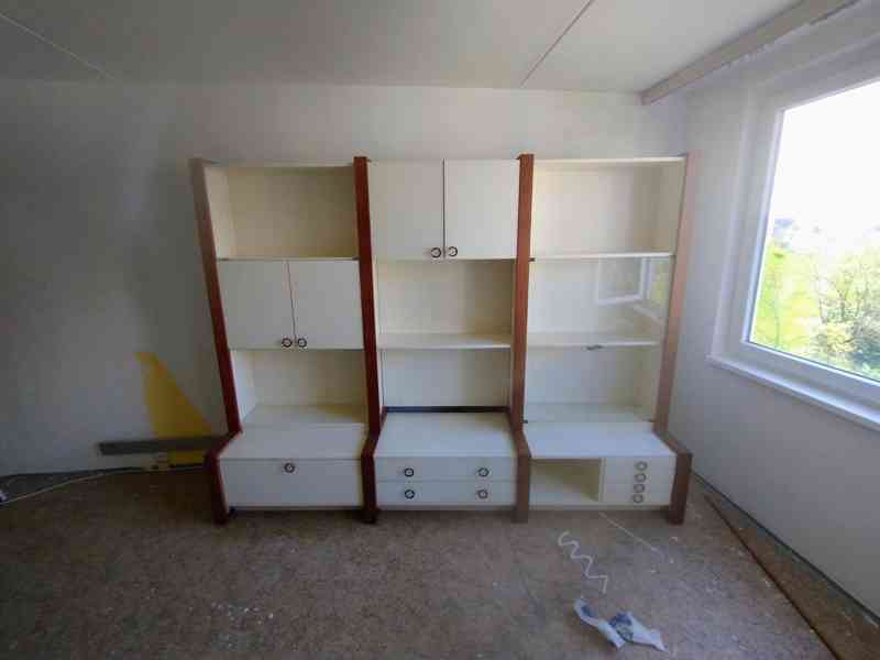 Darují za odvoz obývací stěnu - foto 1