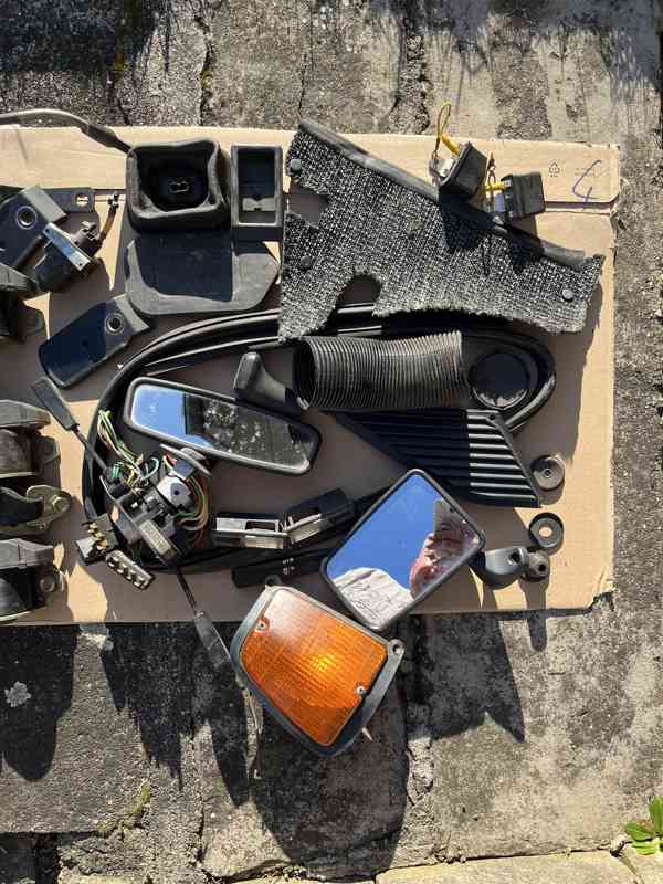 Škoda 130 -136 RAPID, GARDE, pásy a soubor dílů - foto 3