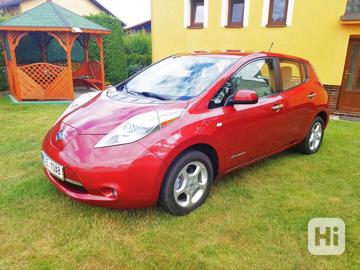 Nissan LEAF - foto 1