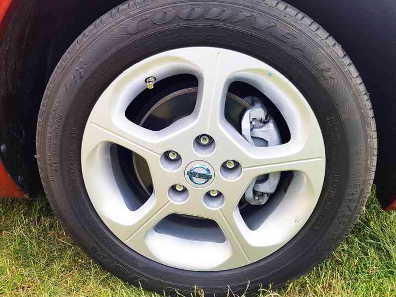 Nissan LEAF - foto 22