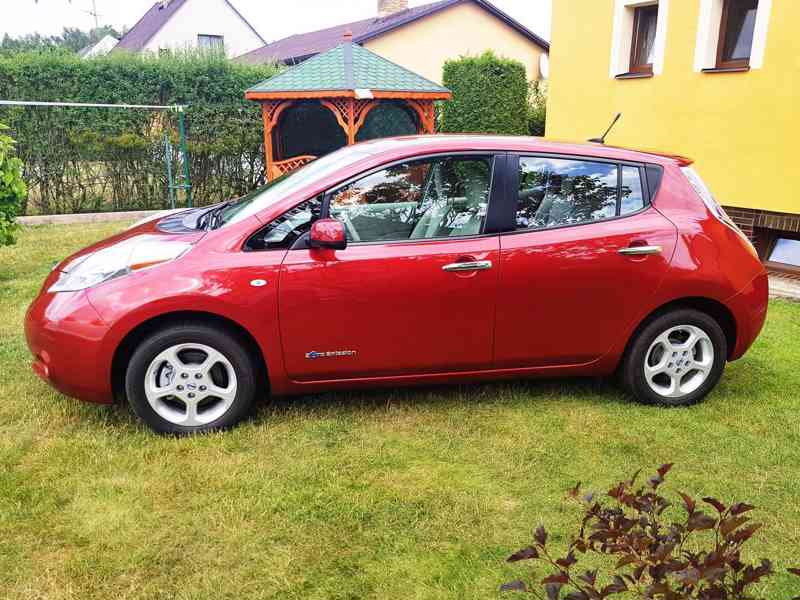 Nissan LEAF - foto 2
