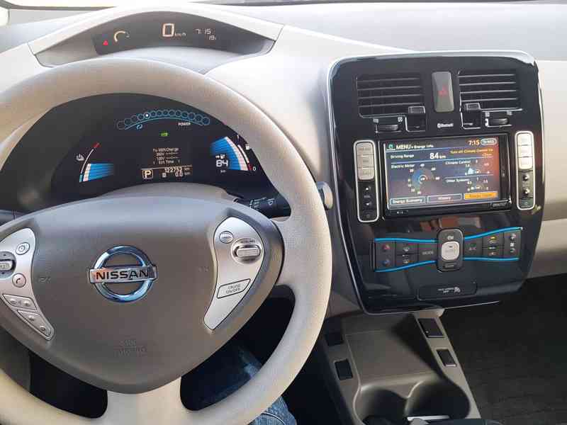 Nissan LEAF - foto 16