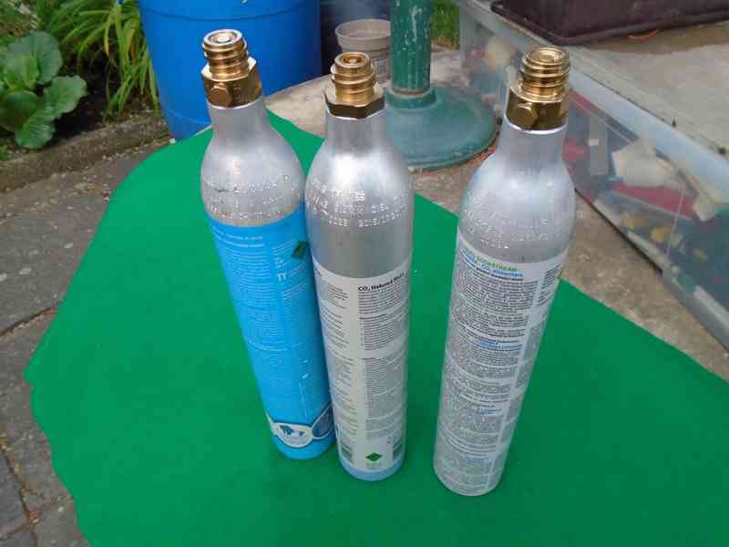3x bomba bombička Co2 Sodastream pěkné 80L 425g poloprázdné - foto 6