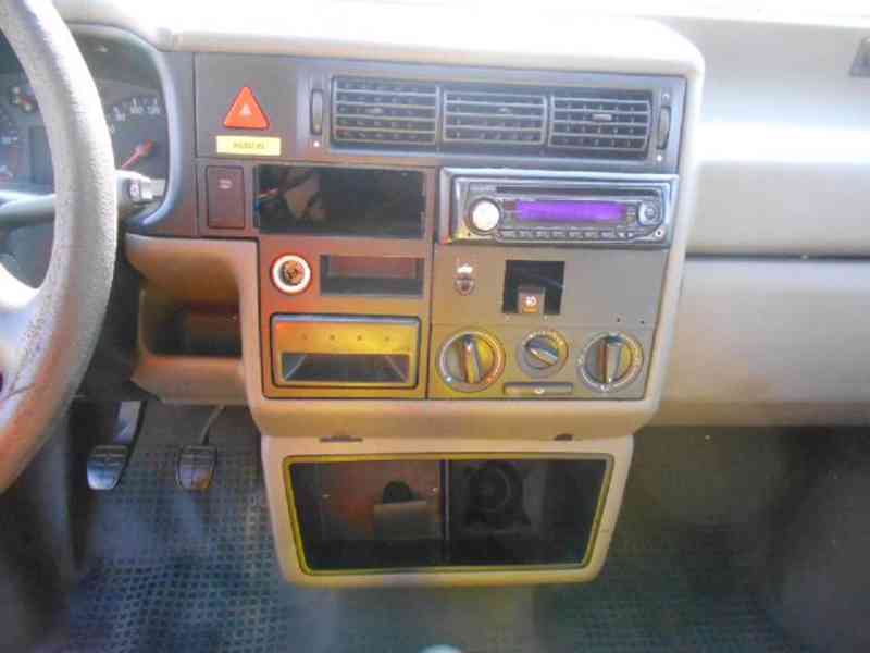 Volkswagen Transporter - foto 13