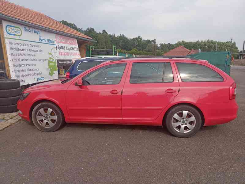 Škoda Octavia AC kombi 1,6 - foto 3