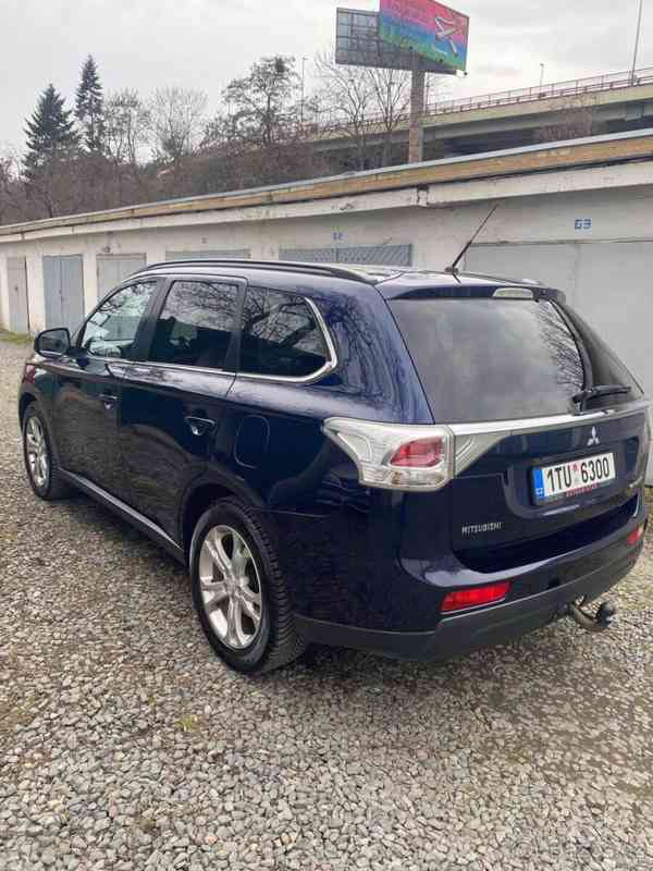 Mitsubishi Outlander 2,2   Di-D, 4x4,2014, 7 míst SUV - foto 5