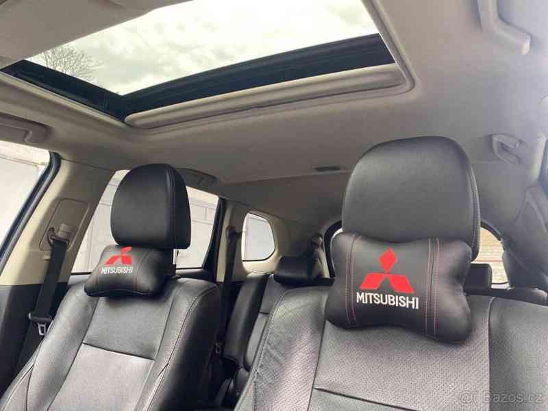 Mitsubishi Outlander 2,2   Di-D, 4x4,2014, 7 míst SUV - foto 19