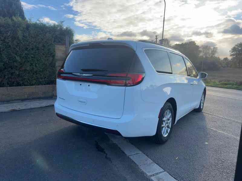 Chrysler Pacifica 3,6 8 míst 360 DVD Radar 2022 - foto 3