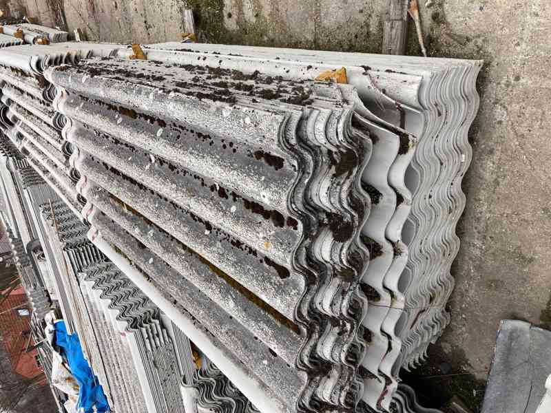 Střešní krytina - plast/beton  - foto 4