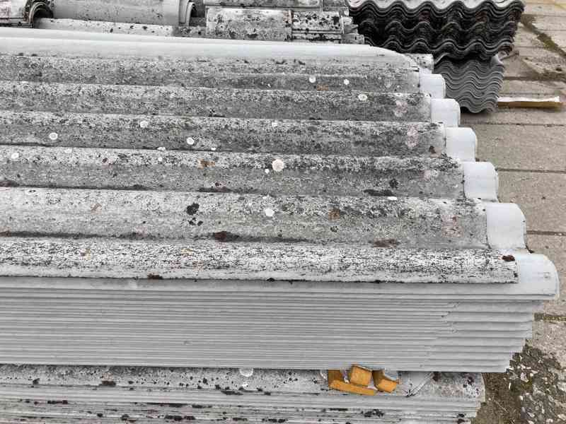 Střešní krytina - plast/beton  - foto 2