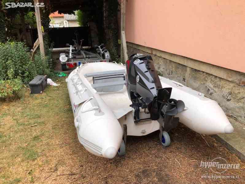 Nafukovací člun RIB 400 s motorem Evinrude 25 - foto 6