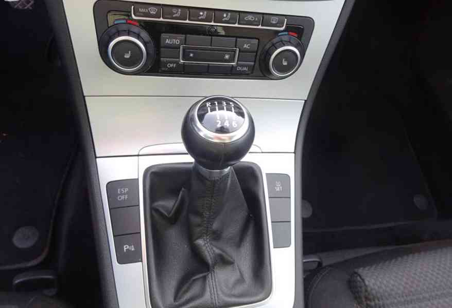 VW Passat 2.0 TDI Variant r.v.2011 (103 kw) stk:8/2026 - foto 9