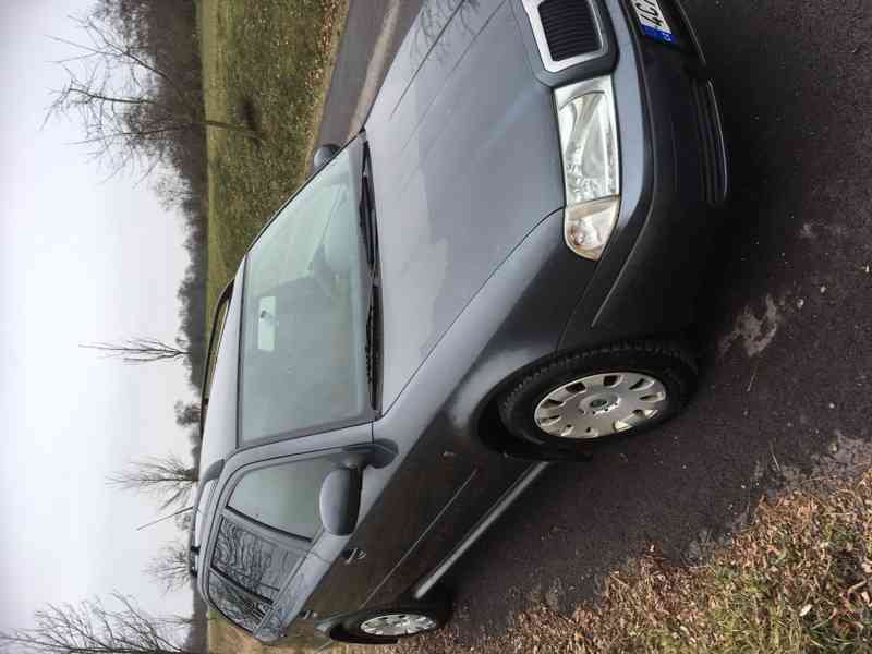 Škoda octavia - foto 5