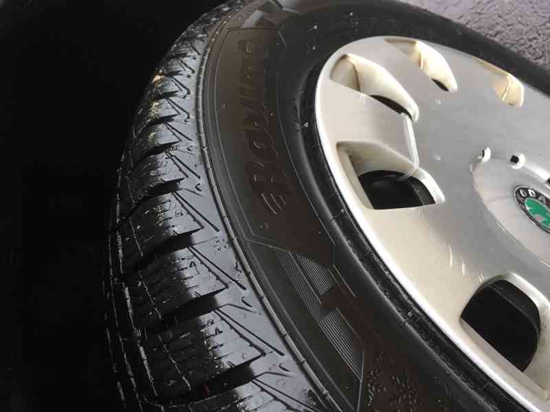 Škoda octavia - foto 13