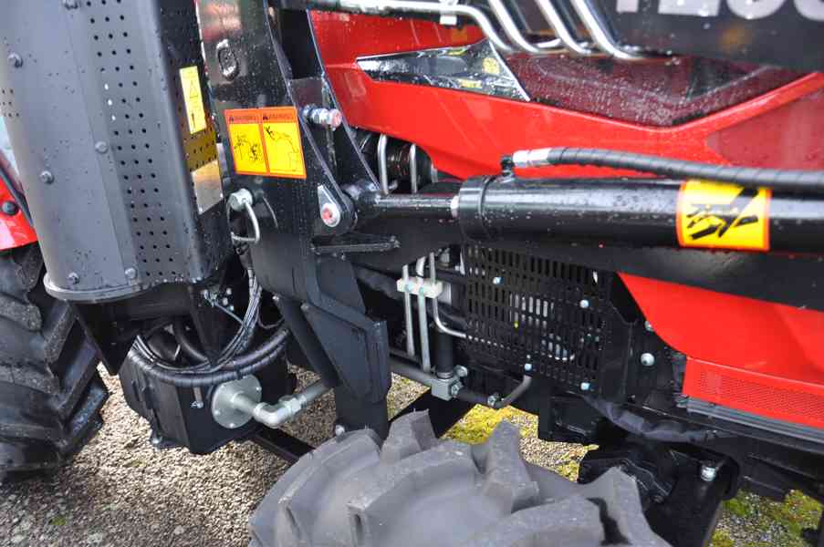 Prodam traktor HANWO HWB 604C, STAGE V, pohodlná kabina - foto 11