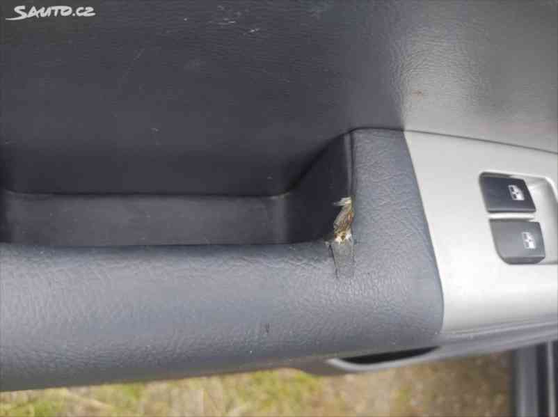 Hyundai Santa Fe 2,2   crdi - foto 4