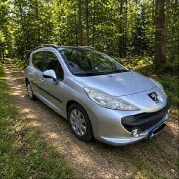 Peugeot 207 1,4   panorama – pouze 109 000 km - foto 1