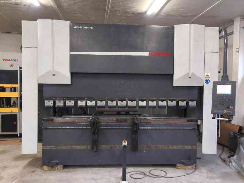 CNC hydraulický ohraňovací lis DURMA AD-S 30175 - foto 3