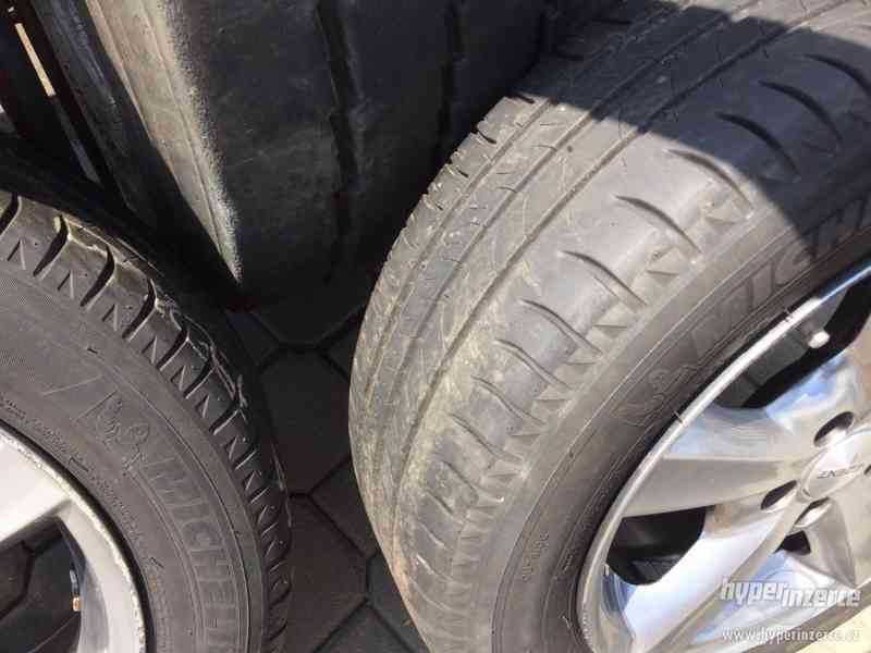 Prodám kola Dezent + letní pneu Michelin - foto 4