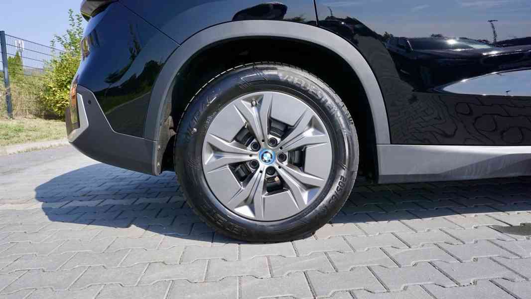 BMW iX1 xDrive 30, HeadUp, 360°, Ad. LED, KeyLess, TOP - foto 25