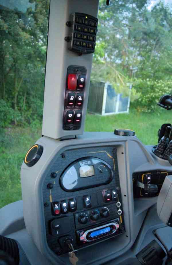 Traktorbagr JCB 3CX Compact 2016, mth 1.390 - foto 13