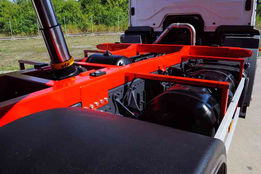 MERCEDES AXOR 1824 TŘÍSTRANNÝ SKLÁPĚČ // VYKLÁPĚČ - EURO4 - foto 83