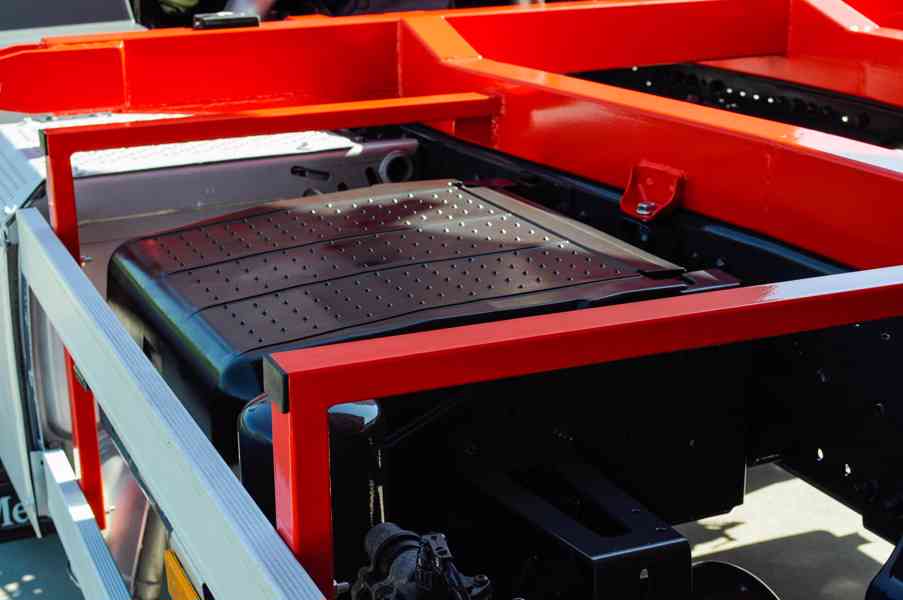 MERCEDES AXOR 1824 TŘÍSTRANNÝ SKLÁPĚČ // VYKLÁPĚČ - EURO4 - foto 78