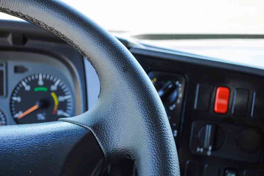 MERCEDES AXOR 1824 TŘÍSTRANNÝ SKLÁPĚČ // VYKLÁPĚČ - EURO4 - foto 49