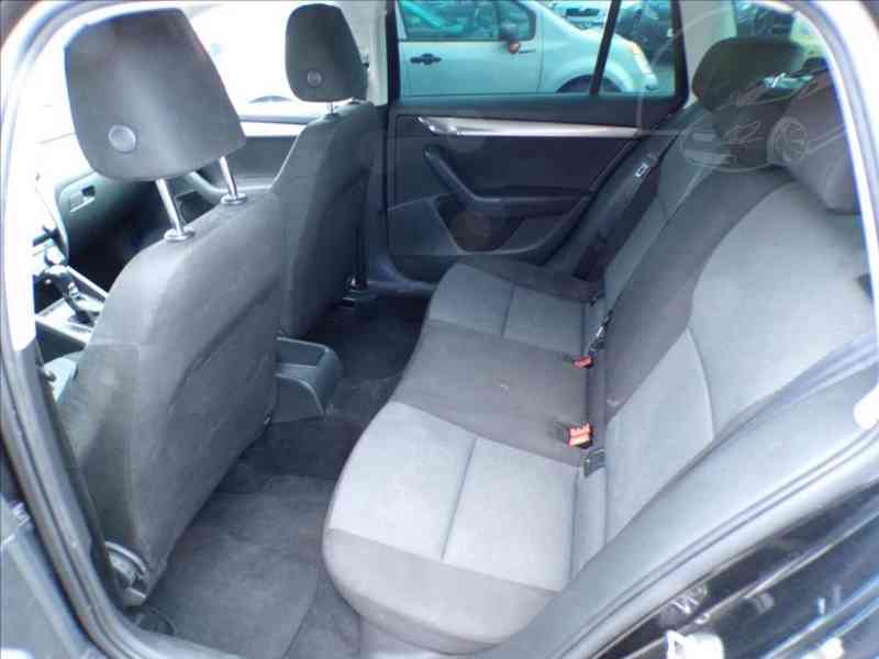 Škoda Octavia 1,2 TSi AUTOMAT - foto 9