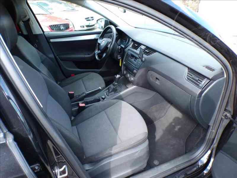Škoda Octavia 1,2 TSi AUTOMAT - foto 12
