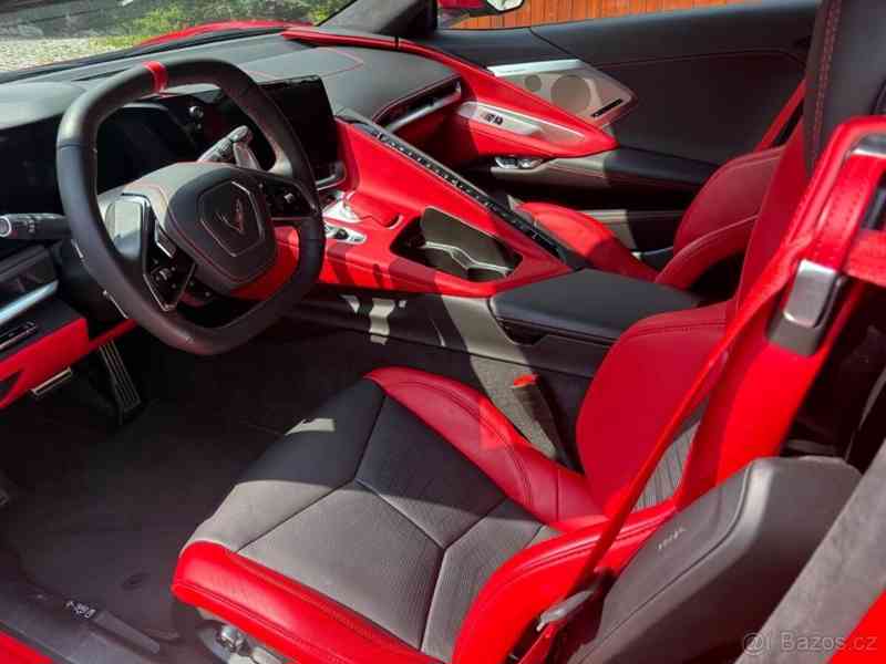 Chevrolet Corvette C8 Stingray Coupe - foto 7