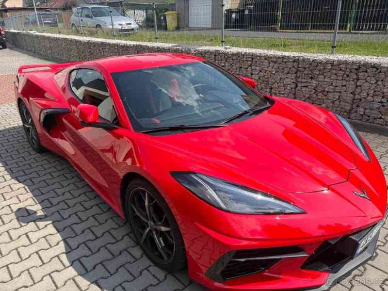 Chevrolet Corvette C8 Stingray Coupe - foto 2