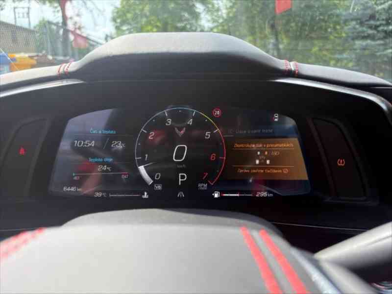 Chevrolet Corvette C8 Stingray Coupe - foto 3