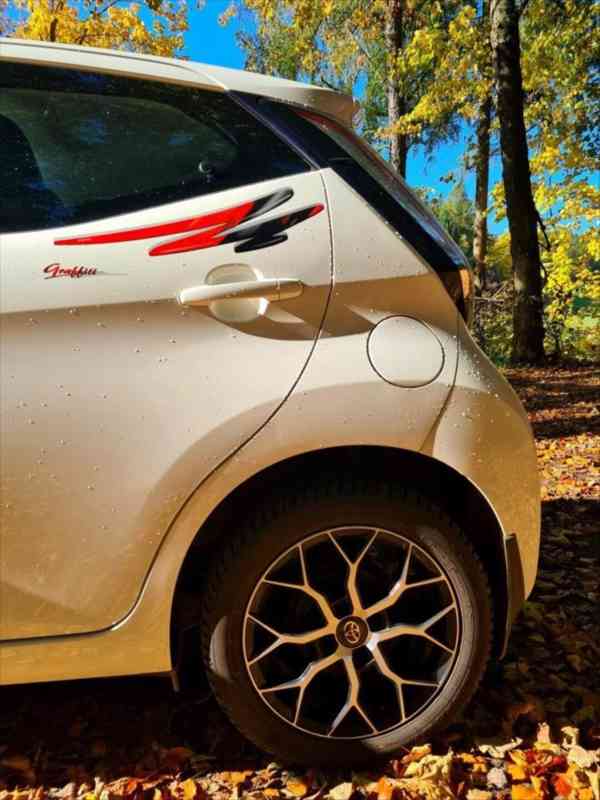 Toyota Aygo 1,0   VVTi - Velmi úsporné - foto 14