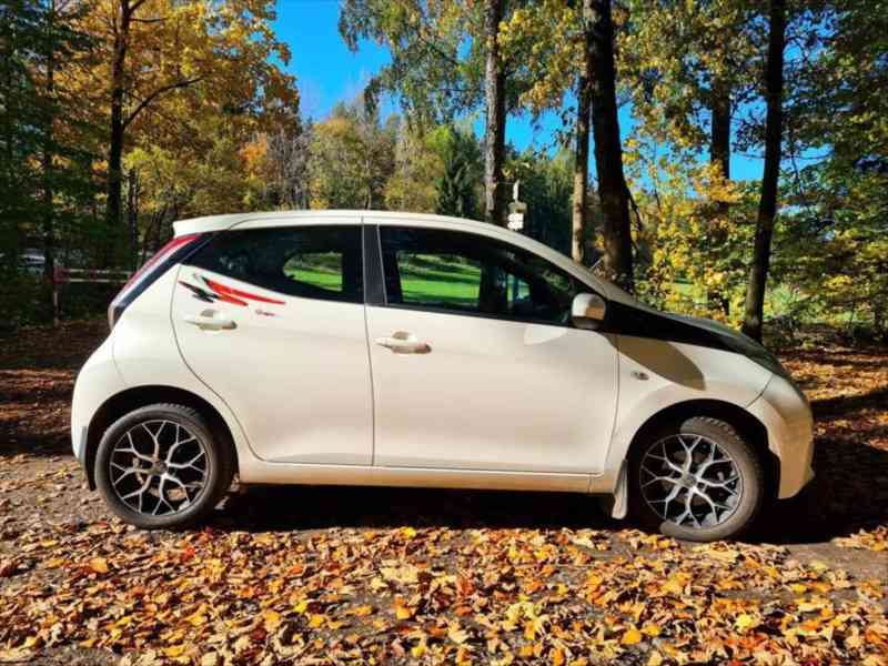 Toyota Aygo 1,0   VVTi - Velmi úsporné - foto 11