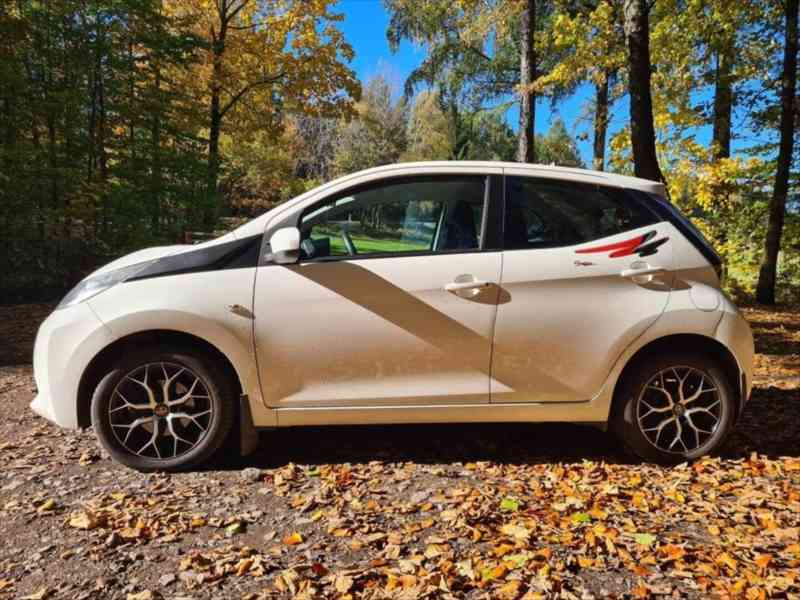 Toyota Aygo 1,0   VVTi - Velmi úsporné - foto 13
