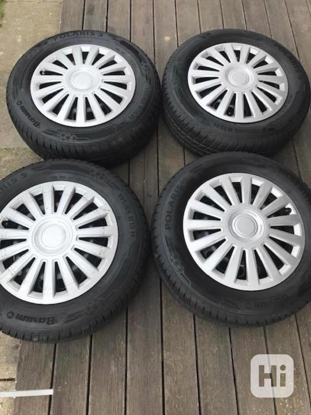 zimní kompletní kola 195/65 R15 na Octavii II - foto 1