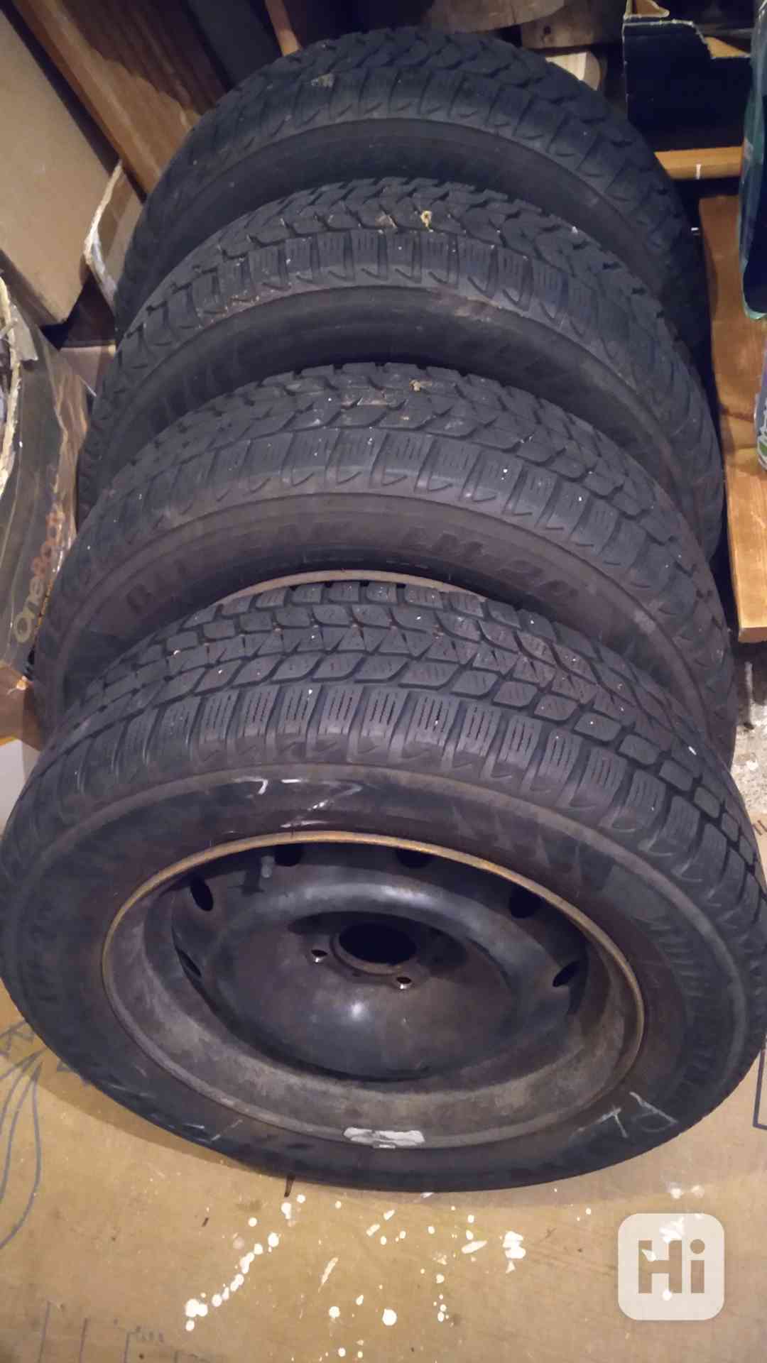 Použité zimní pneumatiky R15 - foto 1