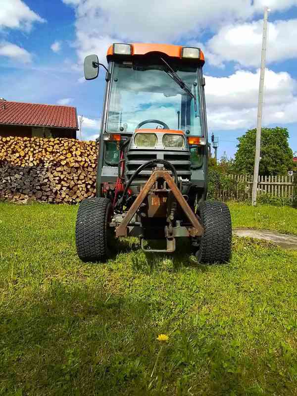 Traktor Kubota B 1610 - foto 13