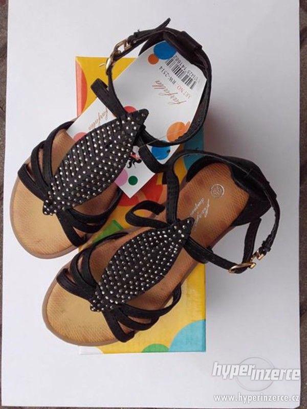 Dívčí sandálky černé - foto 2