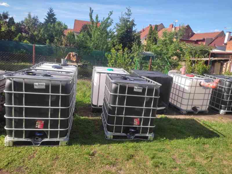 IBC kontejner černý PROSTĚJOV 1800,-Kč - foto 2