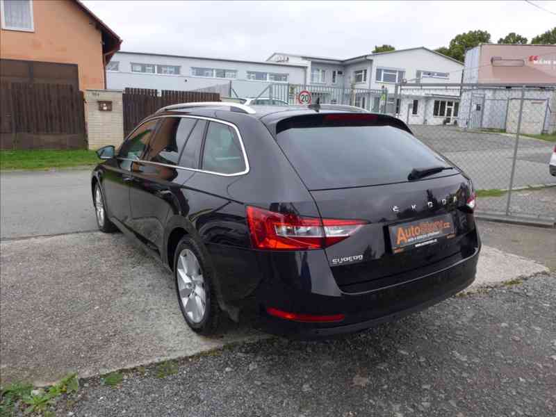Škoda Superb 2,0 TDI NAVI LED VÝHŘEV DPH - foto 4