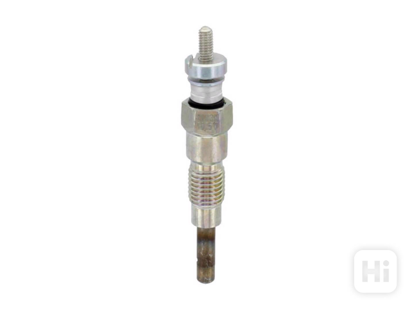 Žhavící svíčka pro motor Kubota - foto 1