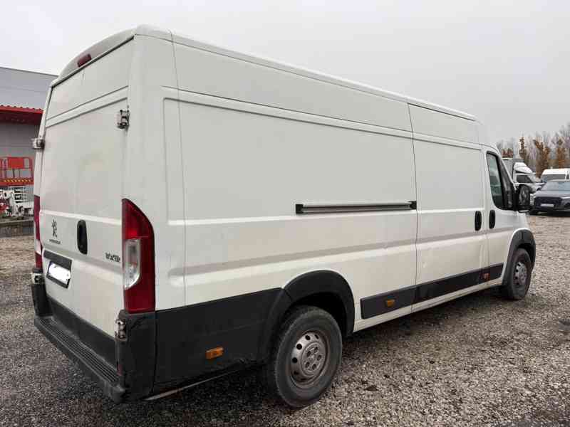 Peugeot Boxer 2,0 HDi 130 Furgon 435 L4H2 - foto 5